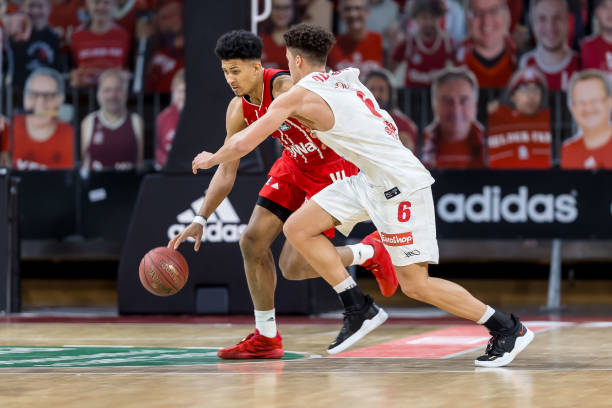 防守球员的 防守球员的